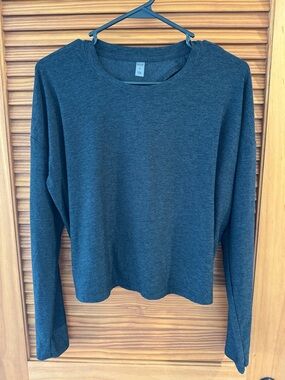 BEYOND YOGA Women's Dark Gray Open Back Long Sleeve Tee CUTE